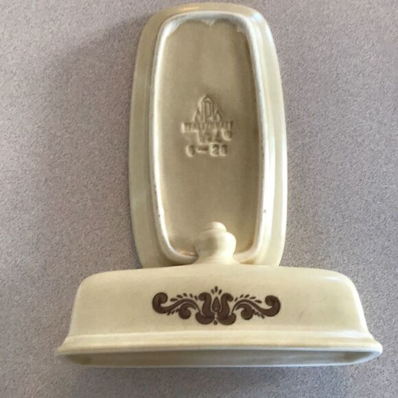 Vintage Pfaltzgraff Covered Butter Dish- Retired Pattern - Picture 4 of 6